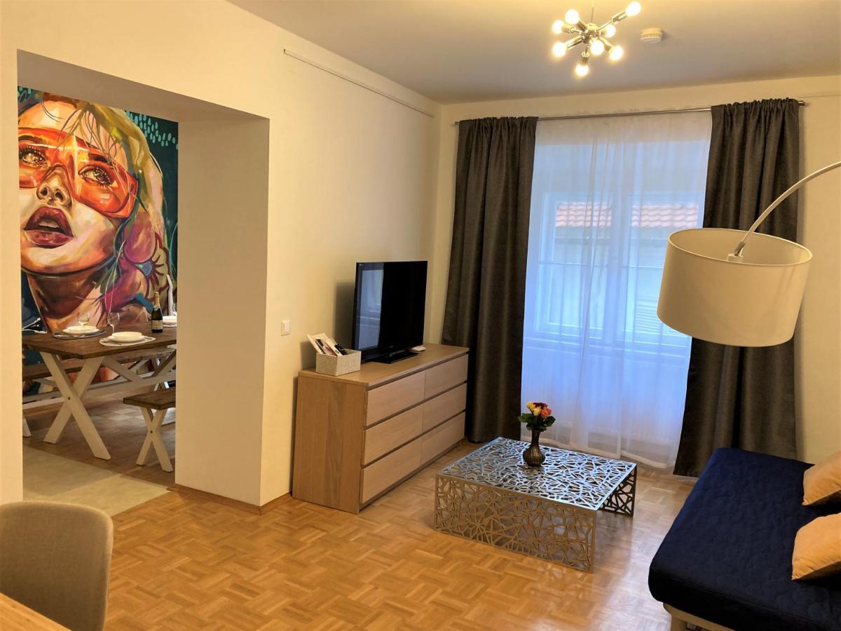 Carillon By Bestchoice - Old City - Self Check-In With Parking Option Graz Dış mekan fotoğraf
