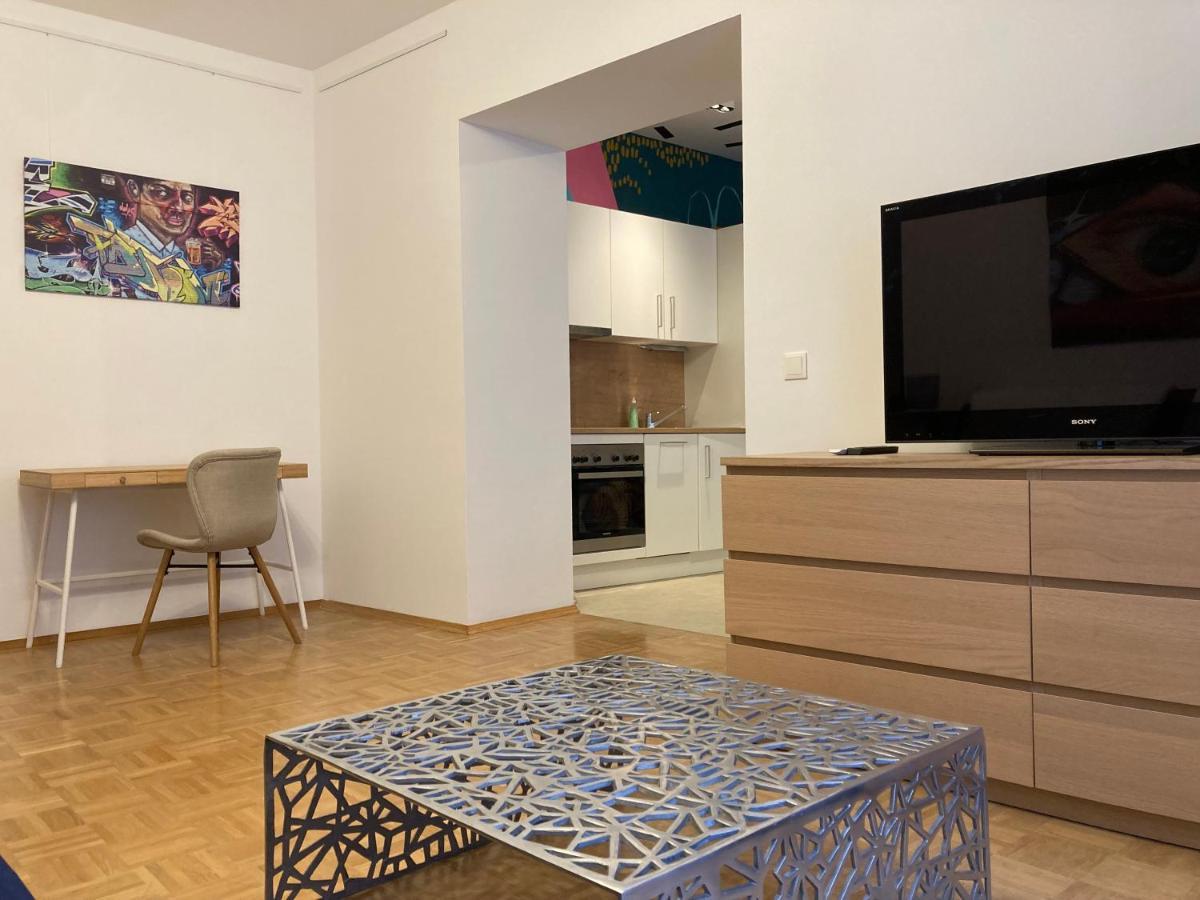 Carillon By Bestchoice - Old City - Self Check-In With Parking Option Graz Dış mekan fotoğraf