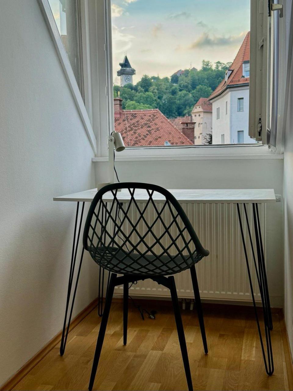 Carillon By Bestchoice - Old City - Self Check-In With Parking Option Graz Dış mekan fotoğraf